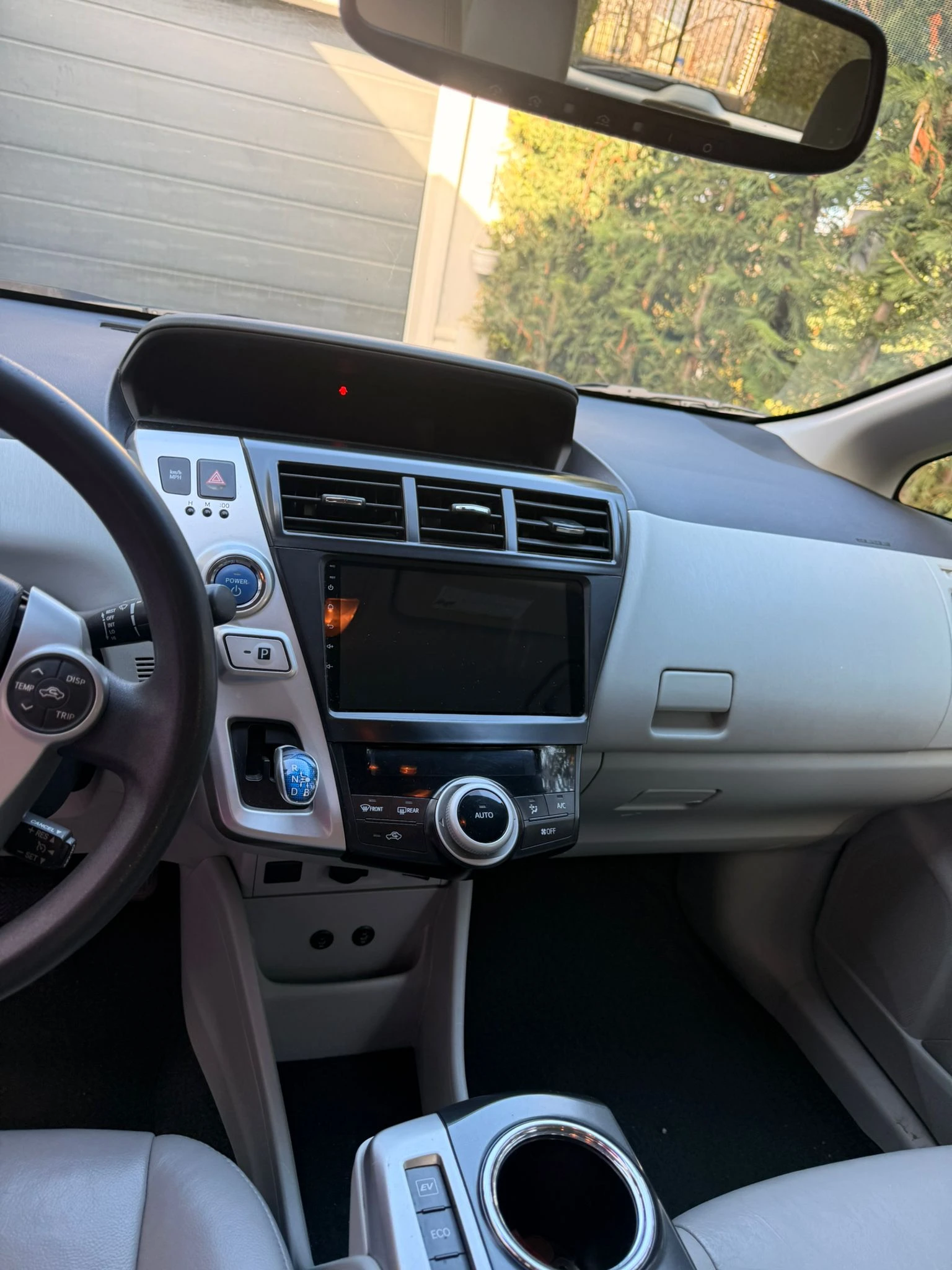 Toyota Prius 1.8 hybrid Комби - изображение 9