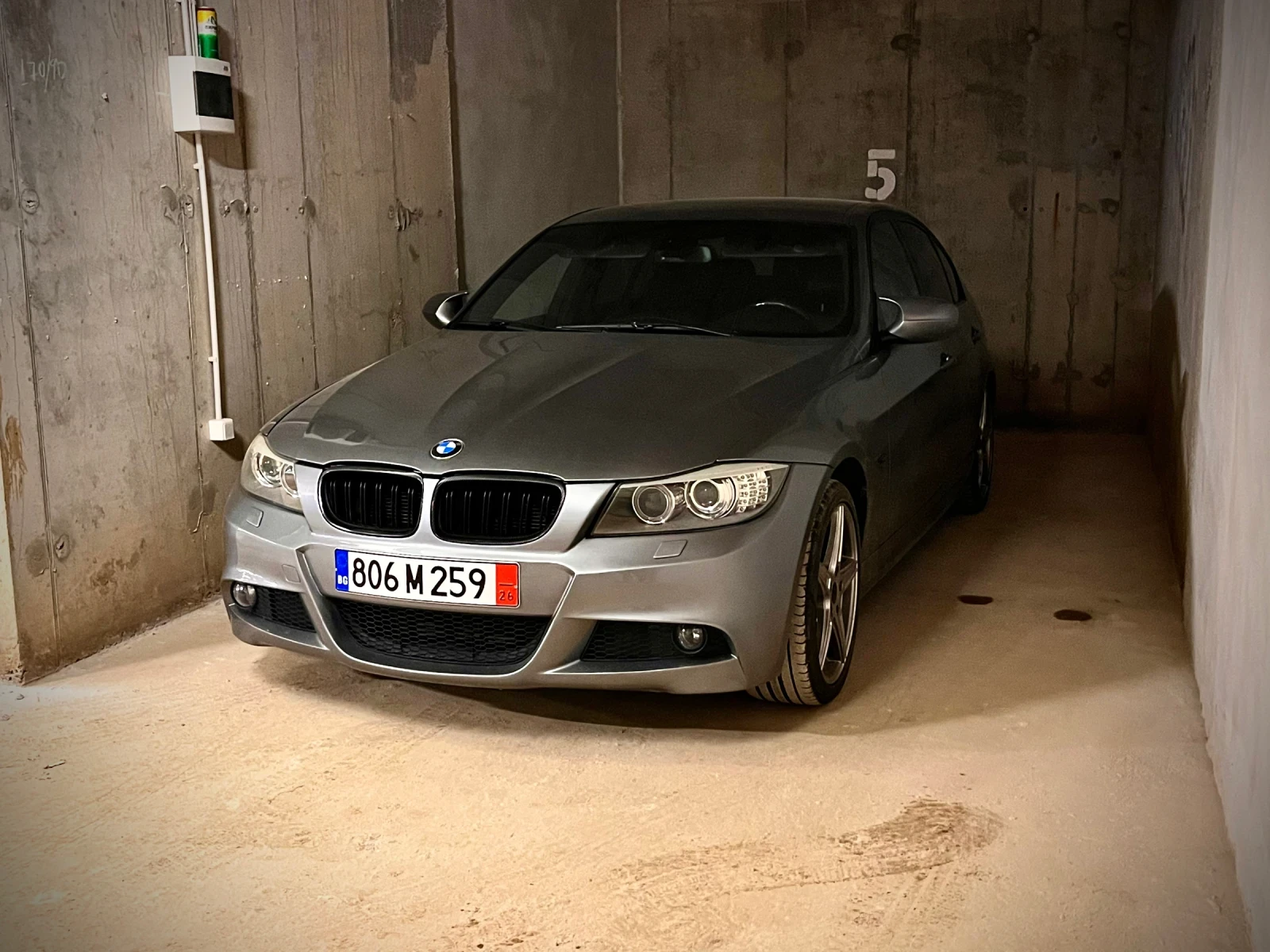 BMW 318 Facelift * LCI* Full M pack, снимка 2 - Автомобили и джипове - 52117344