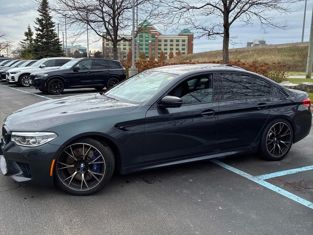 BMW M5 * Sedan * CARFAX * БЕЗ ПЪРВОНАЧАЛНА ВНОСКА - изображение 3