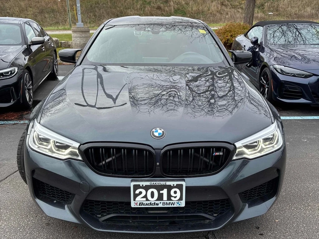 BMW M5 * Sedan * CARFAX * БЕЗ ПЪРВОНАЧАЛНА ВНОСКА - изображение 2