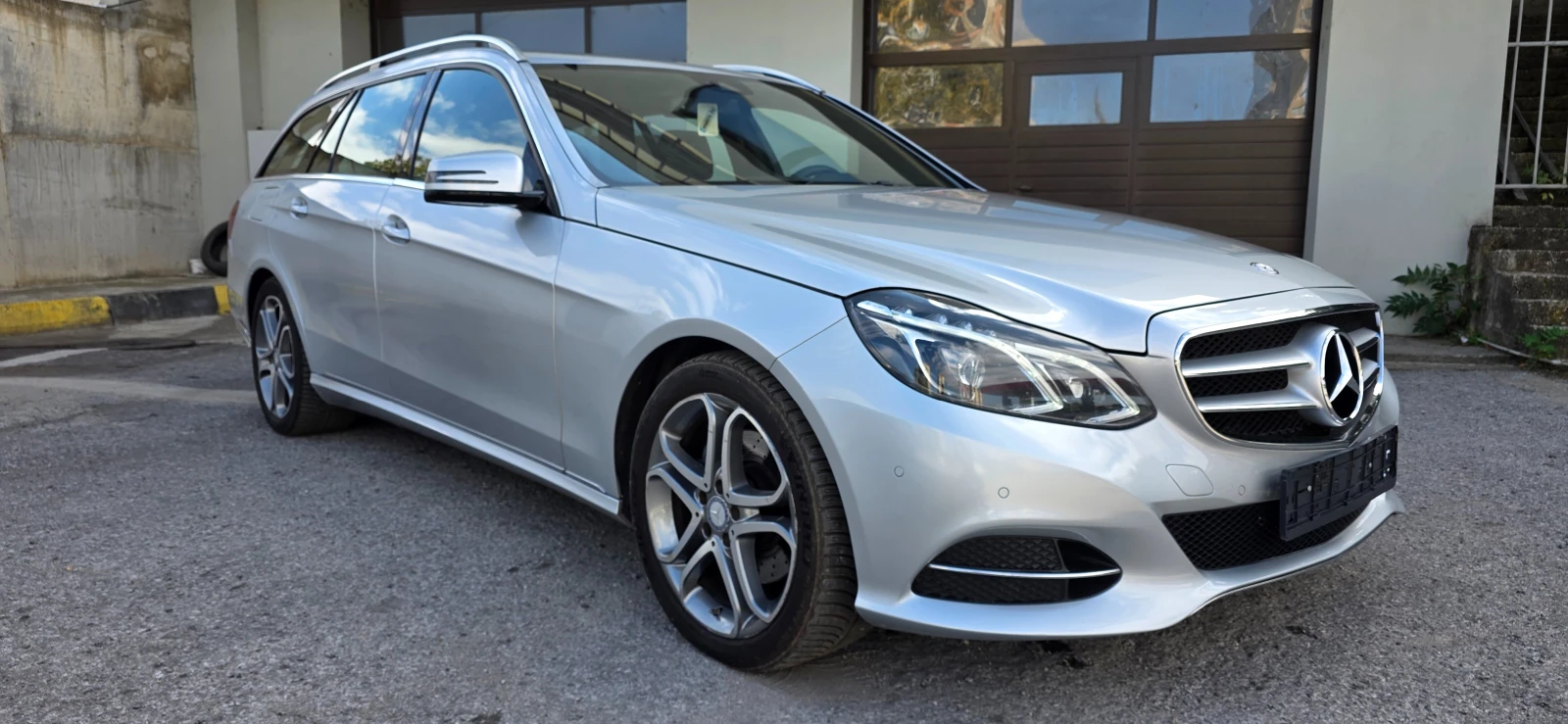 Mercedes-Benz E 250 CDI * FACE* * AVANTGARDE* * 4 MATIC* , снимка 2 - Автомобили и джипове - 55197635