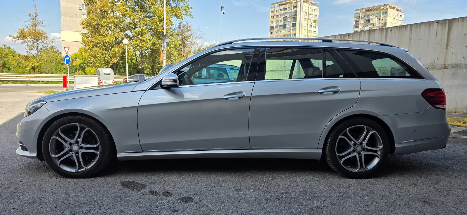Mercedes-Benz E 250 CDI * FACE* * AVANTGARDE* * 4 MATIC* , снимка 7 - Автомобили и джипове - 55197635