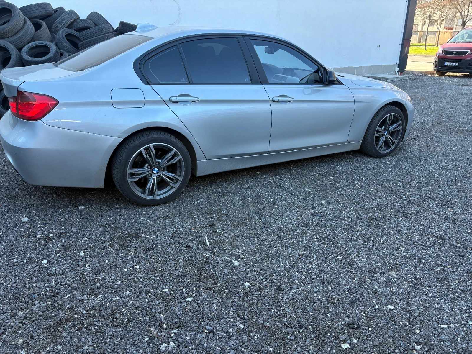 BMW 318 F30 - изображение 4