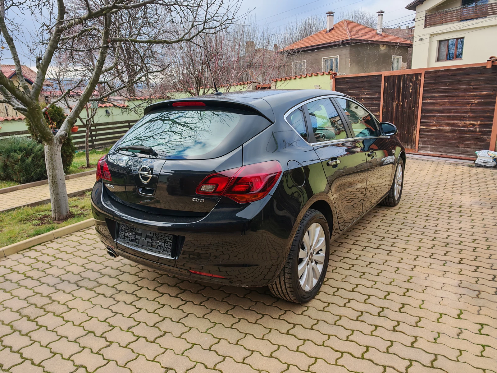Opel Astra 2.0 CDTI-87 000 км. - изображение 4