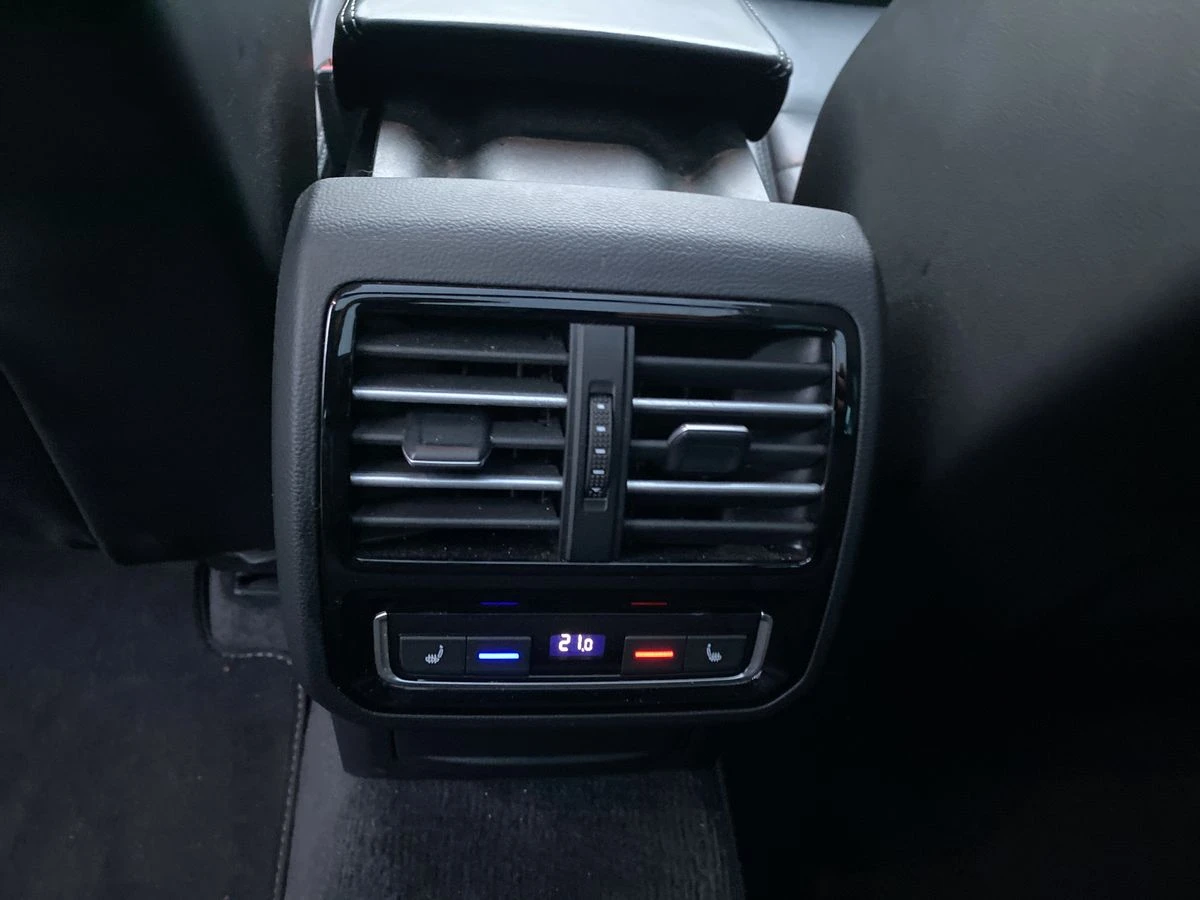 VW Passat R-line 2.0 TDI 4Motion, Pano, memory, massage | Mobile.bg � ����������� 15