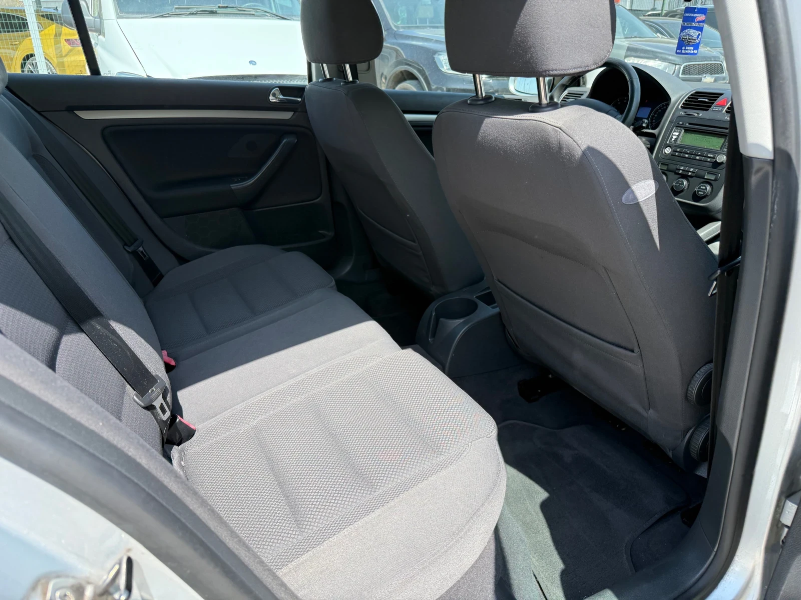 VW Golf 1.6FSI - 116к.с.., снимка 14 - Автомобили и джипове - 54217242