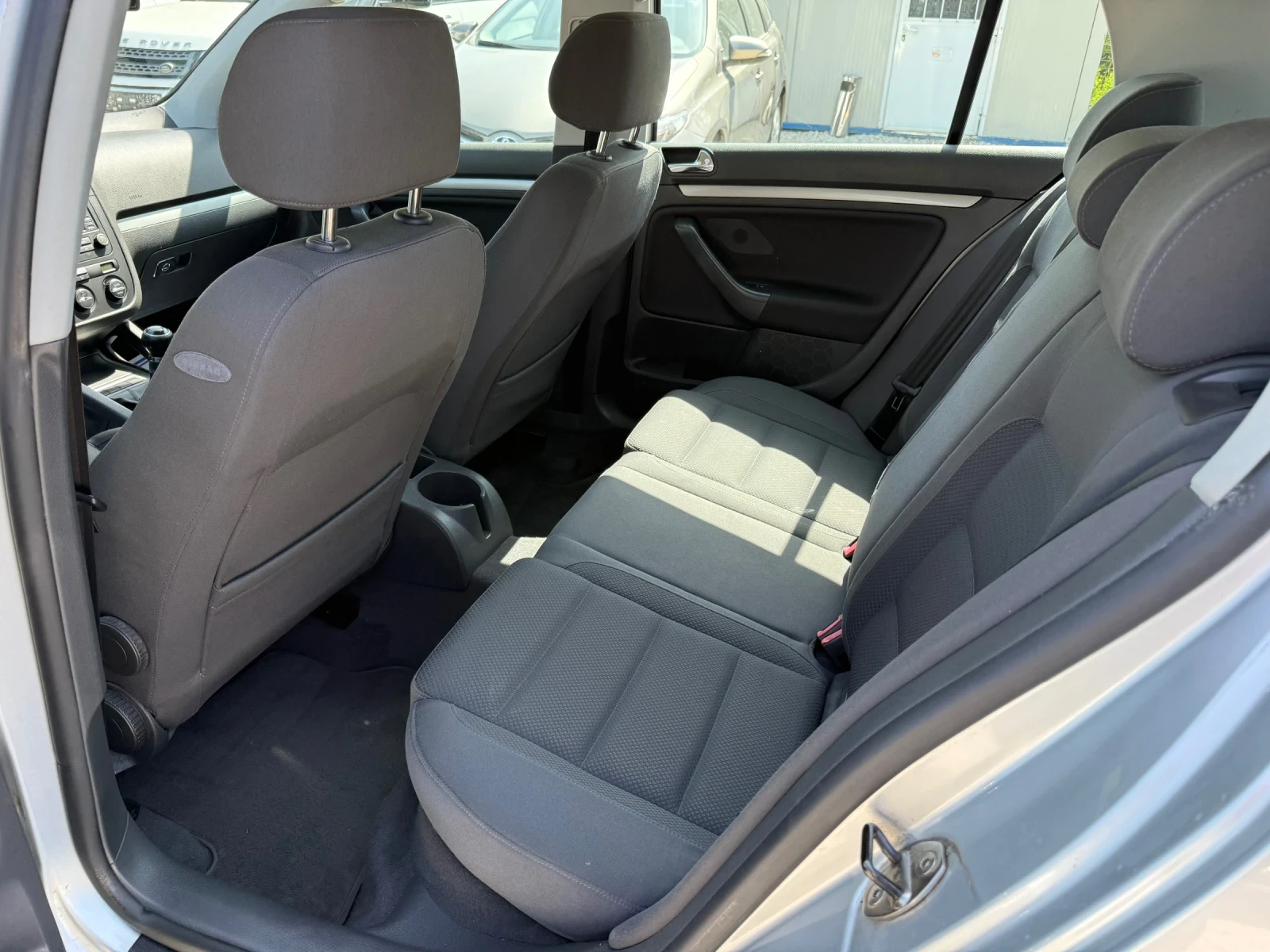 VW Golf 1.6FSI - 116к.с.., снимка 15 - Автомобили и джипове - 54217242