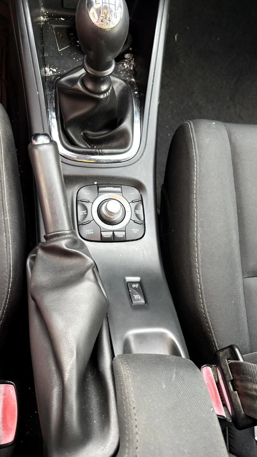 Renault Megane, снимка 7 - Автомобили и джипове - 54220238