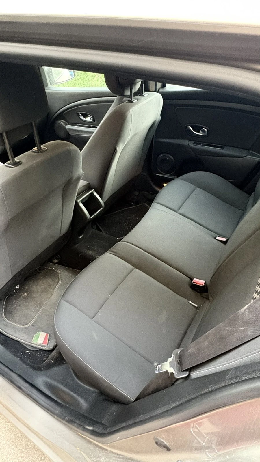 Renault Megane, снимка 10 - Автомобили и джипове - 54220238