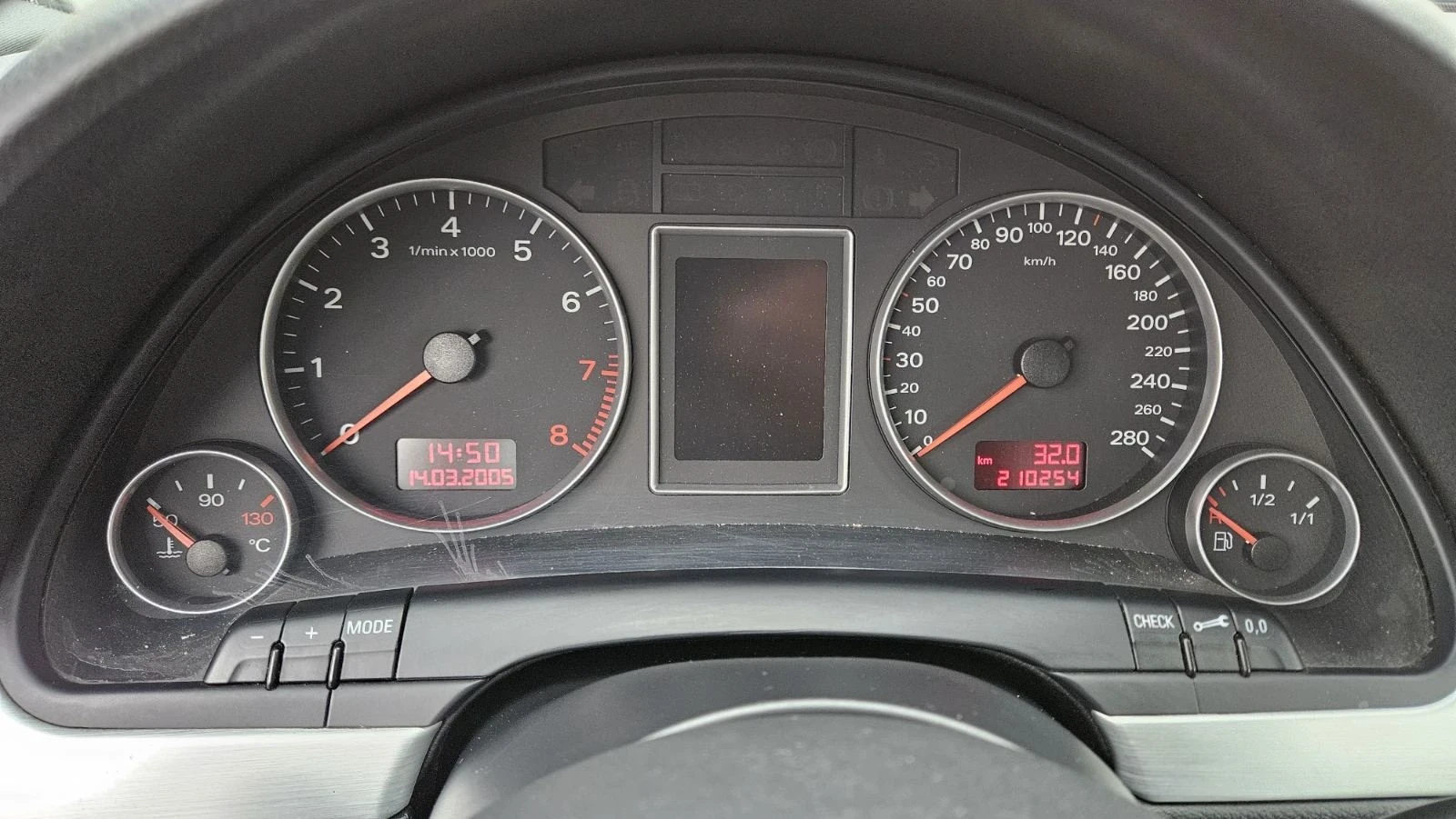 Audi A4, снимка 13 - Автомобили и джипове - 54674630