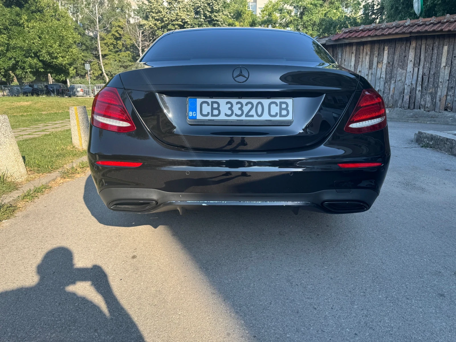 Mercedes-Benz E 220, снимка 4 - Автомобили и джипове - 55078542