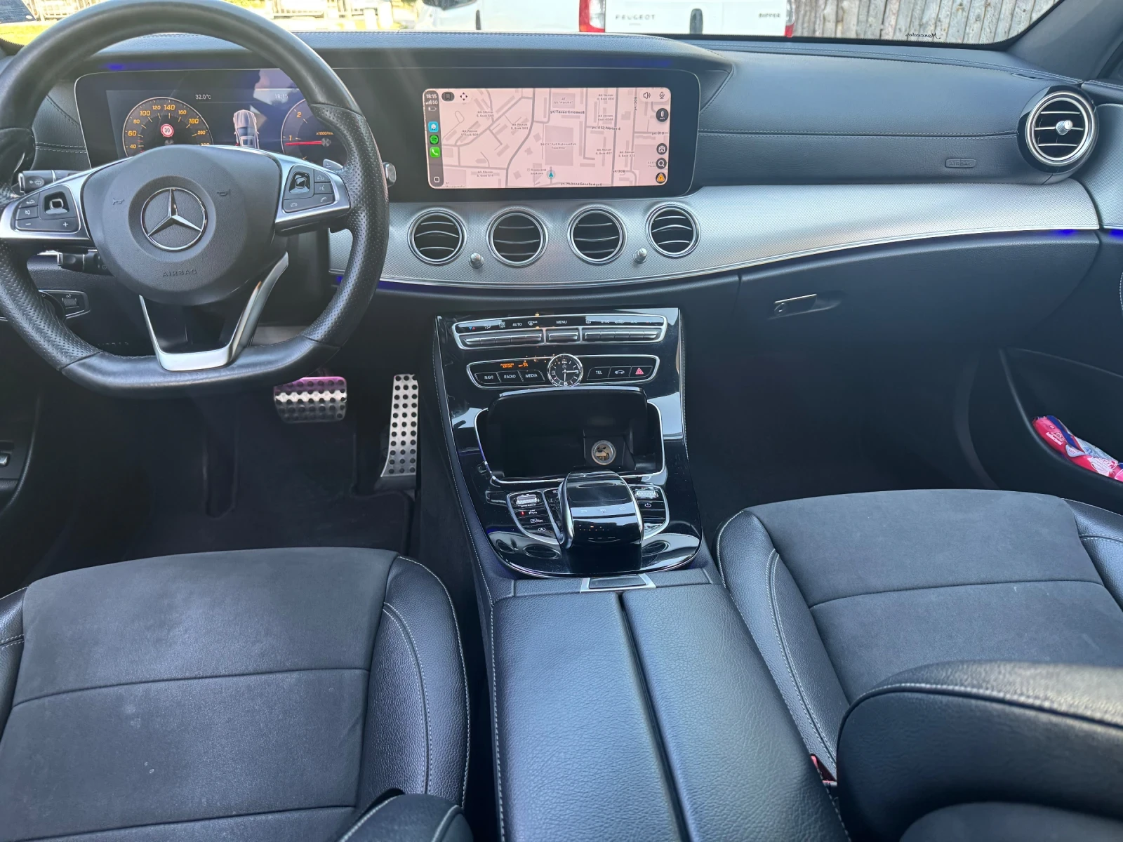 Mercedes-Benz E 220, снимка 6 - Автомобили и джипове - 55078542