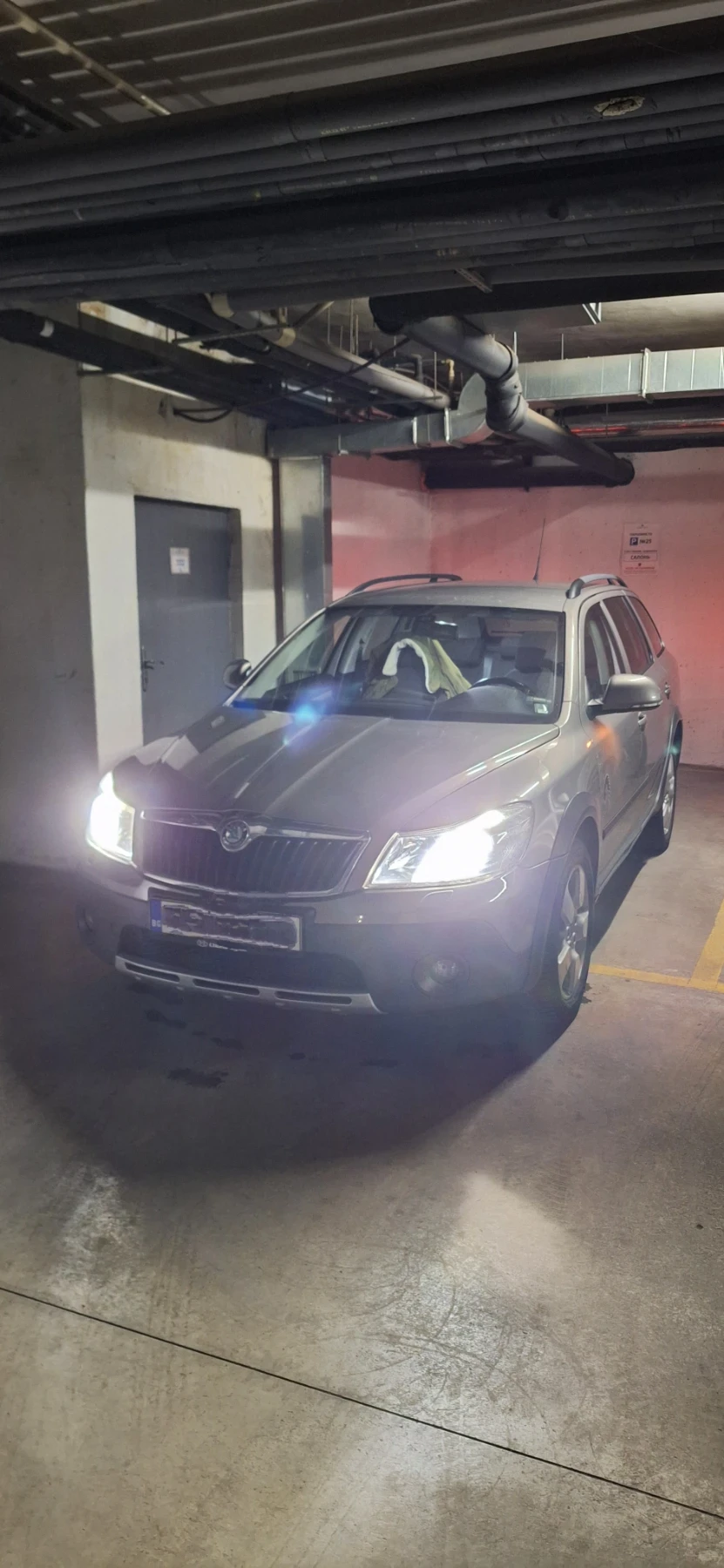 Skoda Octavia Scout, снимка 7 - Автомобили и джипове - 55528597