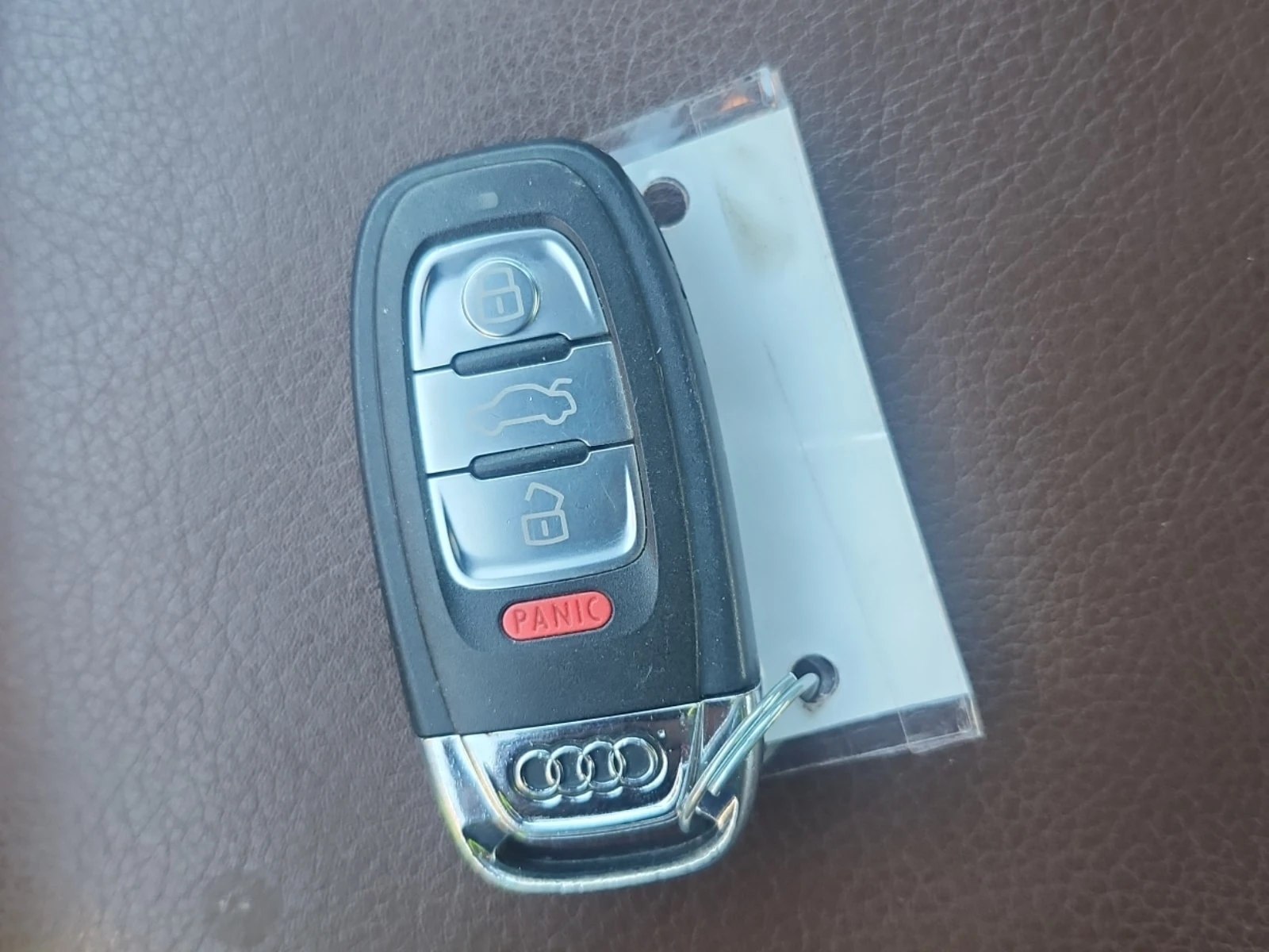 Audi A4  Quattro Progressiv Plus / CARFAX , снимка 7 - Автомобили и джипове - 55846732