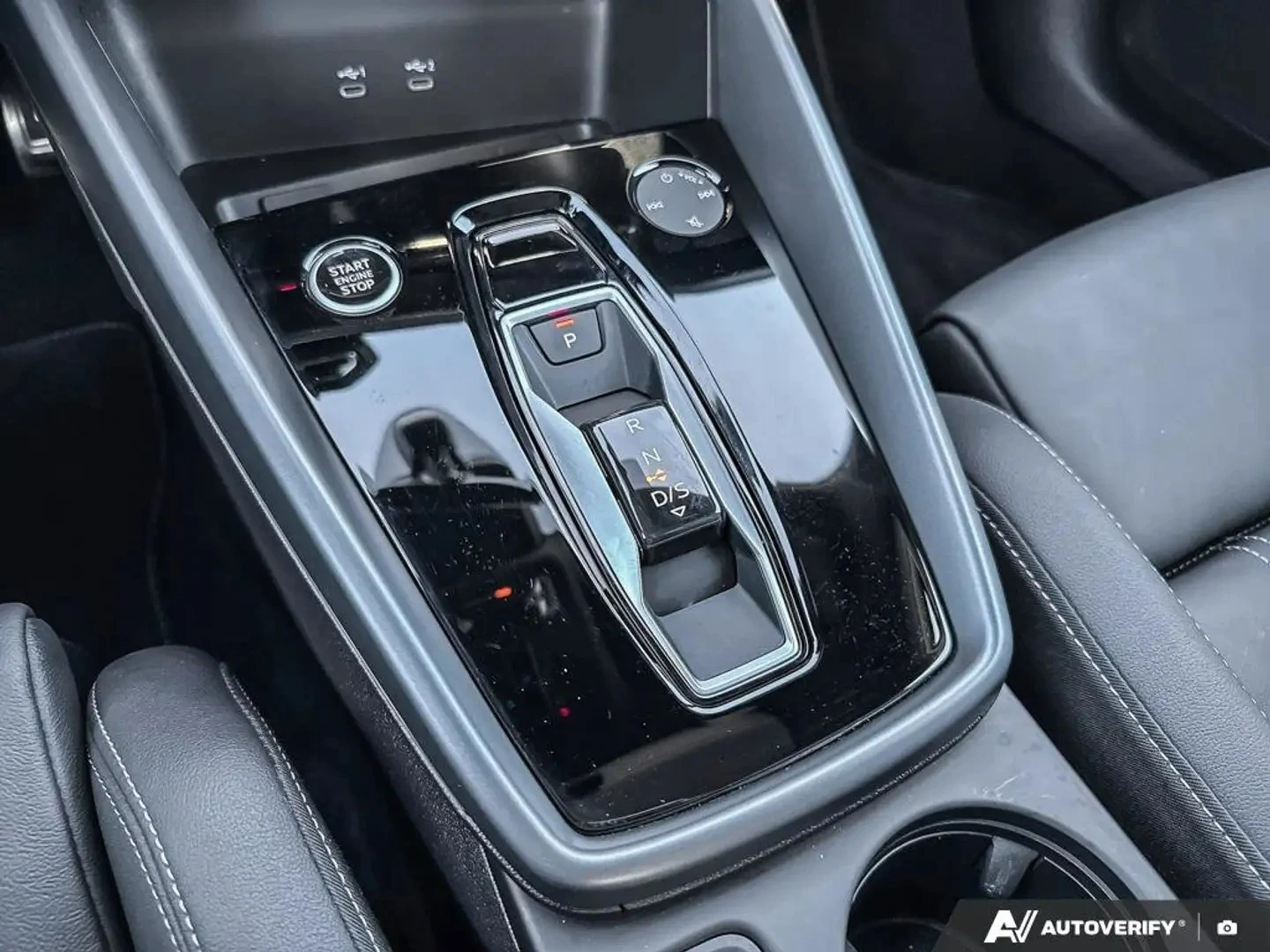 Audi A3 TECHNIK S LINE ЦЕНА ДО БЪЛГАРИЯ АВТОКРЕДИТ, снимка 14 - Автомобили и джипове - 55878737