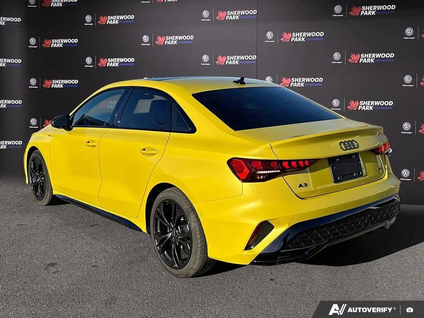 Audi A3 TECHNIK S LINE ЦЕНА ДО БЪЛГАРИЯ АВТОКРЕДИТ, снимка 3 - Автомобили и джипове - 55878737