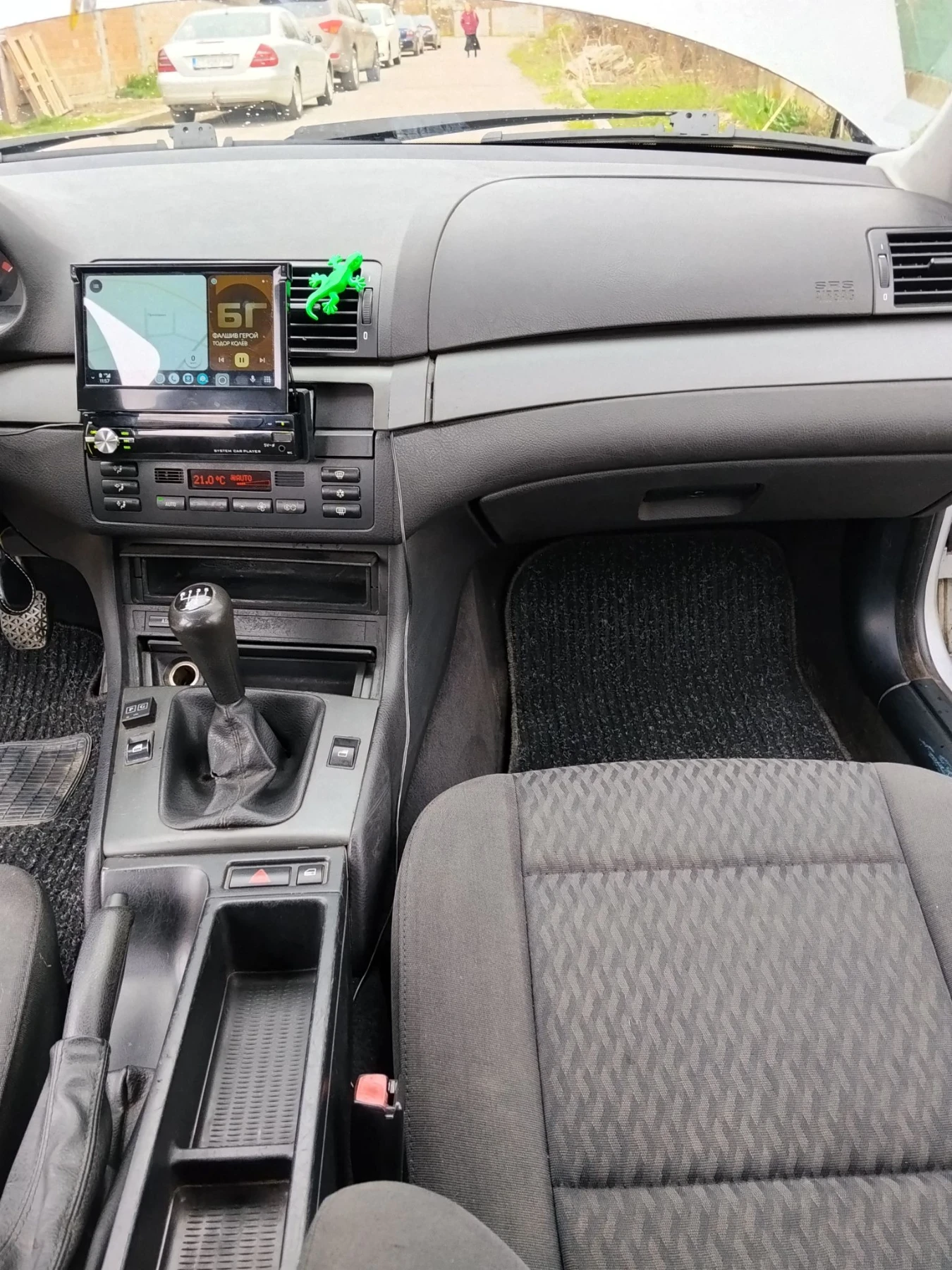 BMW 318, снимка 8 - Автомобили и джипове - 55974750