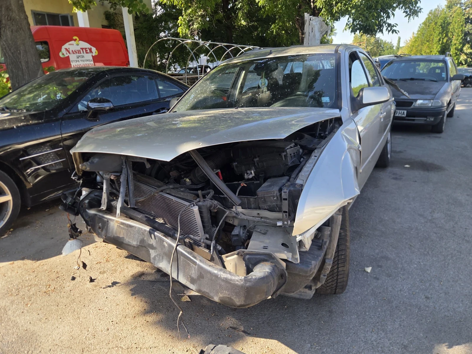 Ford Mondeo 1.8 i, снимка 3 - Автомобили и джипове - 55996509