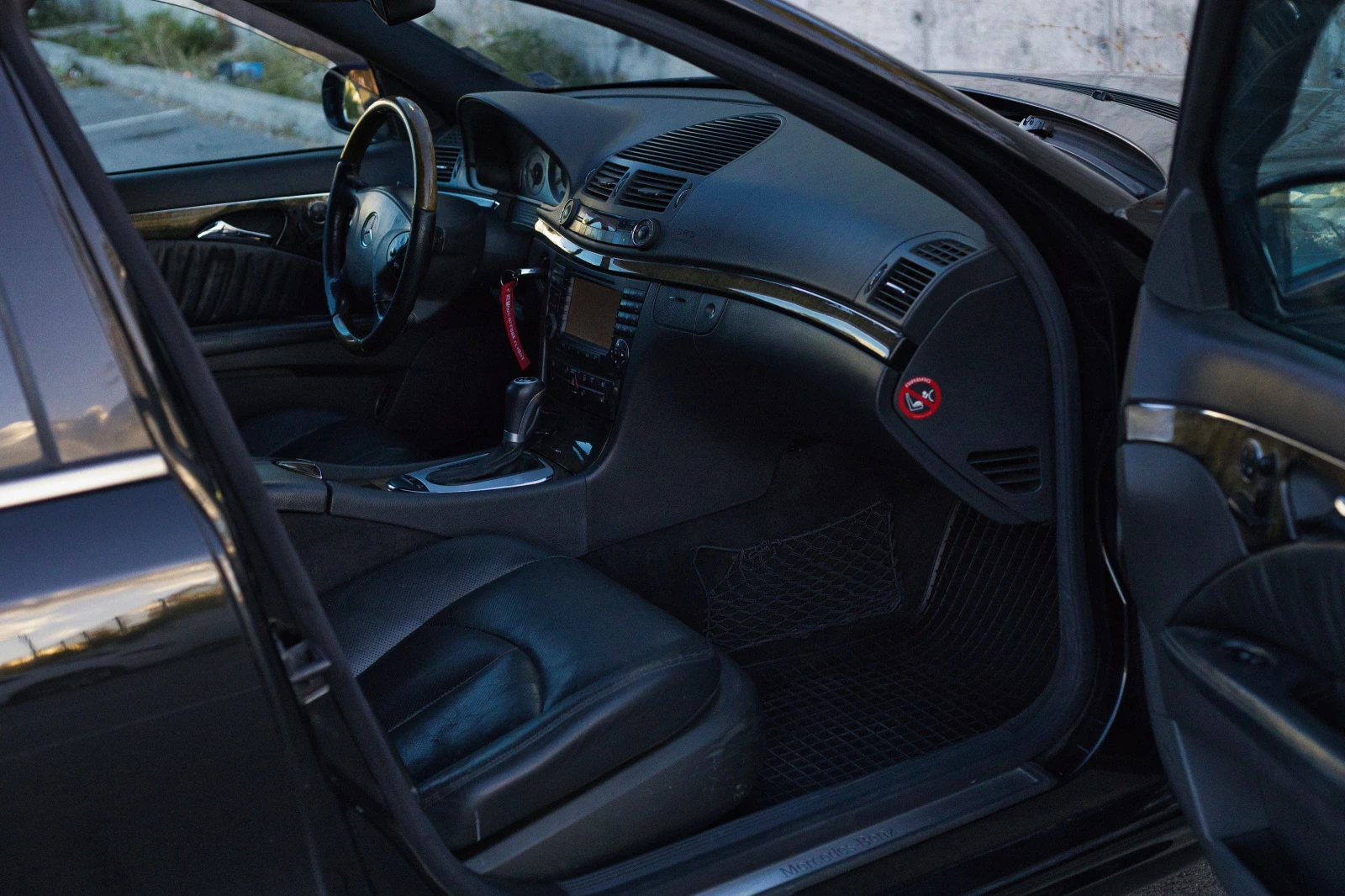 Mercedes-Benz E 320 OM648, снимка 7 - Автомобили и джипове - 56433659