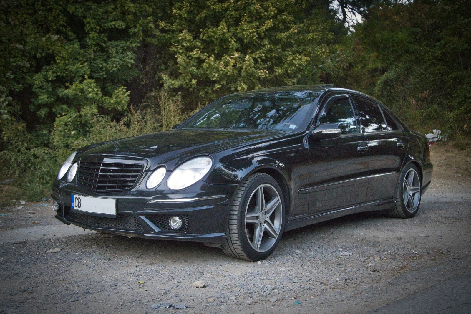 Mercedes-Benz E 320 OM648, снимка 2 - Автомобили и джипове - 56433659