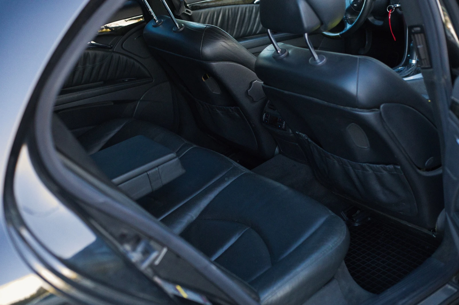 Mercedes-Benz E 320 OM648, снимка 8 - Автомобили и джипове - 56433659