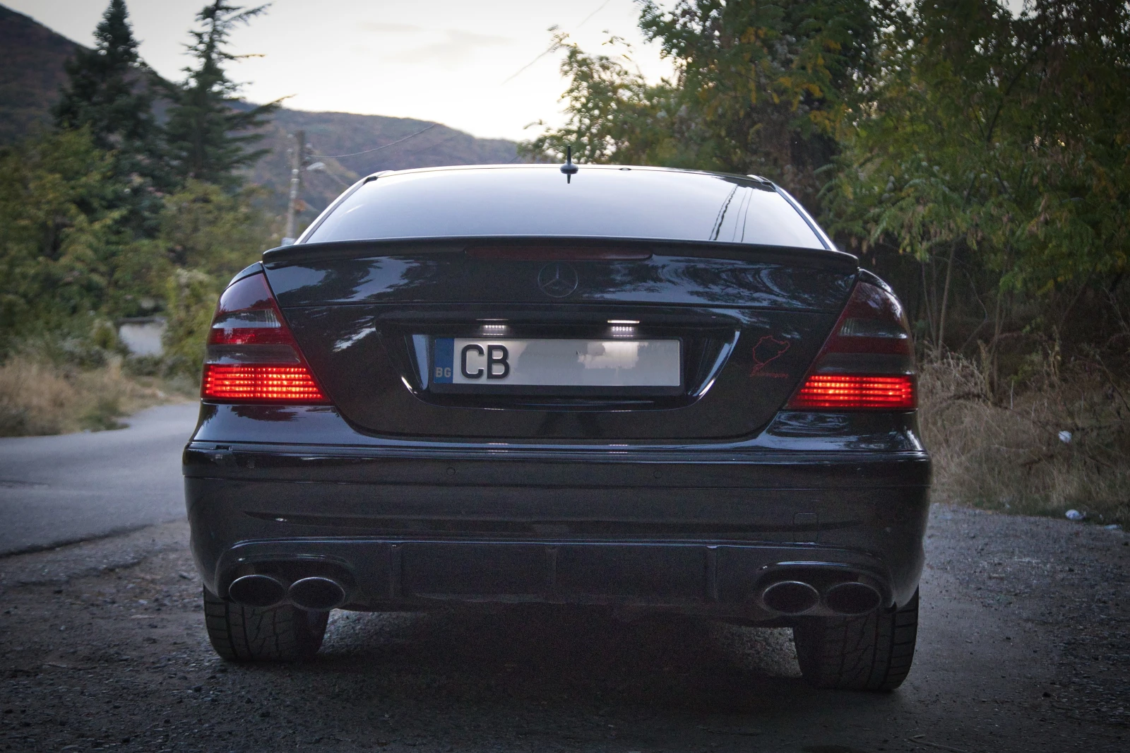 Mercedes-Benz E 320 OM648, снимка 4 - Автомобили и джипове - 56433659