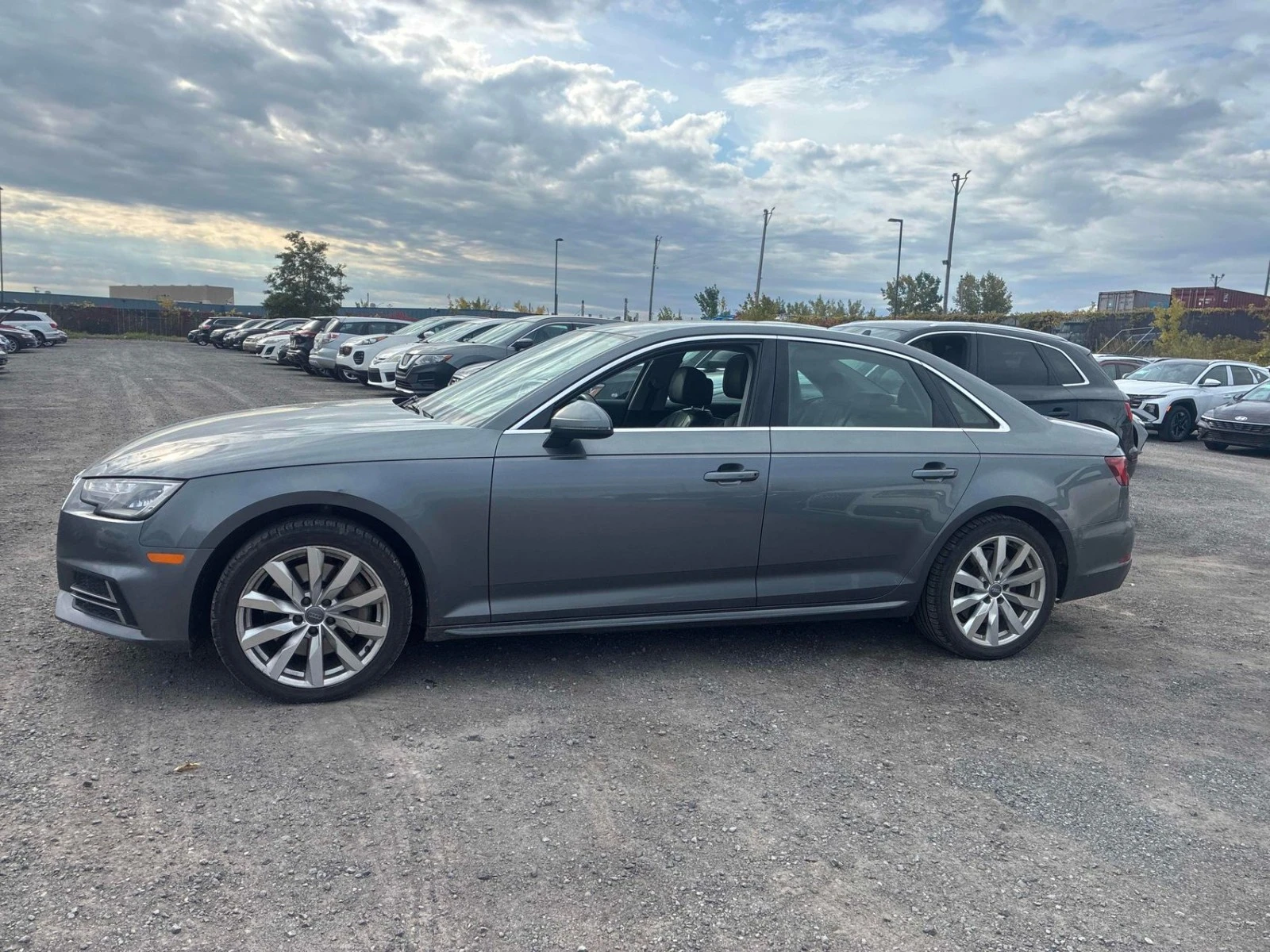 Audi A4 * Keyless * Carplay * ���������� (���� �� ��) | Mobile.bg � ����������� 2