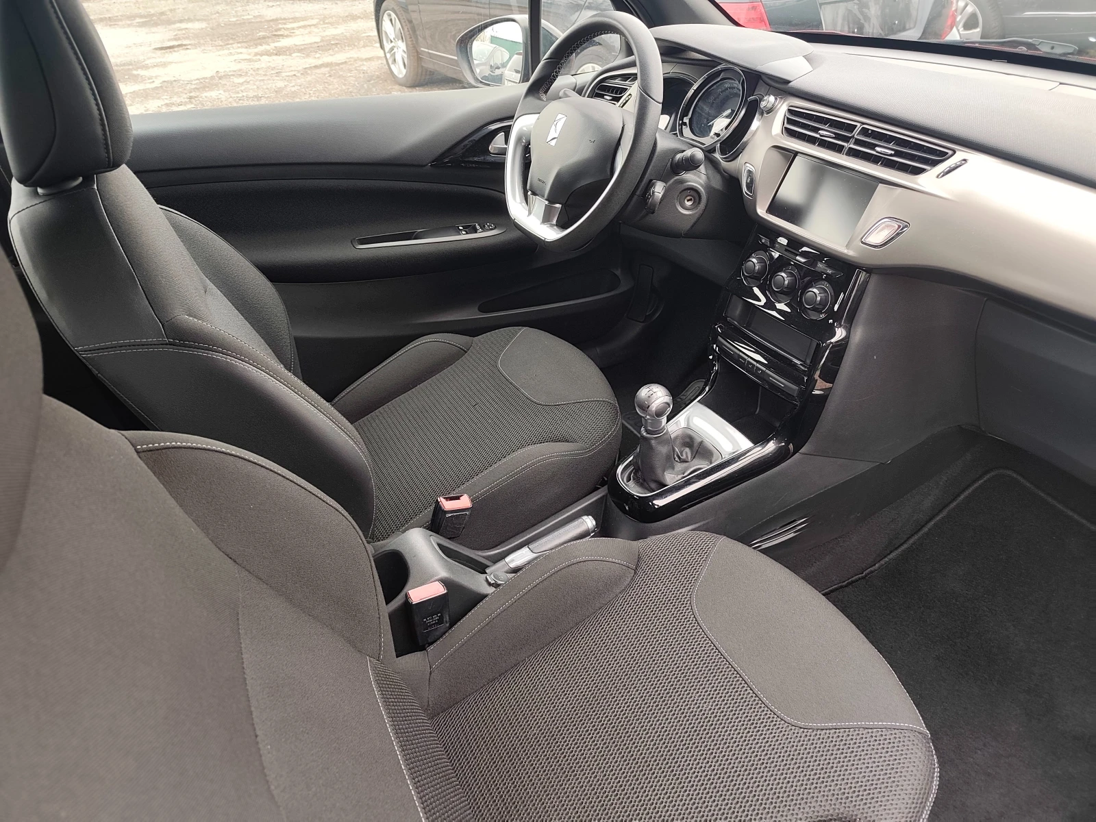Citroen DS3 , 1.2i 82k.c. PDC ���� 6 �� 76000��. | Mobile.bg � ����������� 6