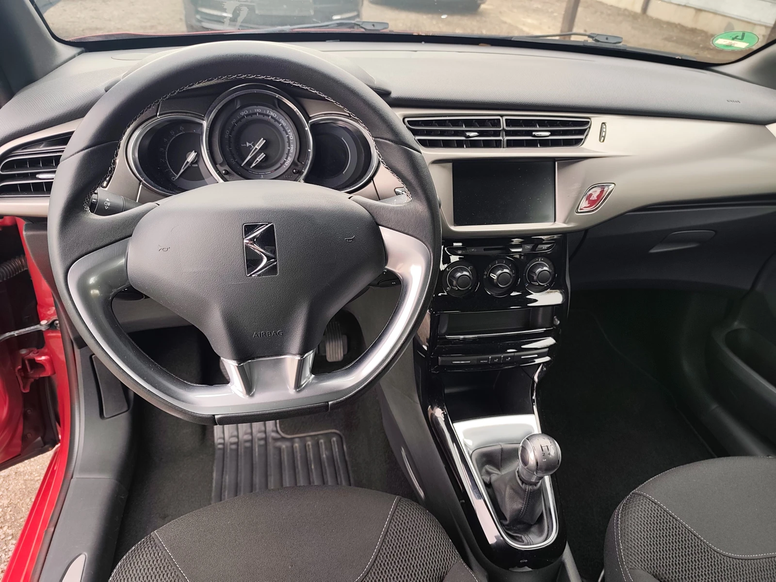 Citroen DS3 , 1.2i 82k.c. PDC ���� 6 �� 76000��. | Mobile.bg � ����������� 8