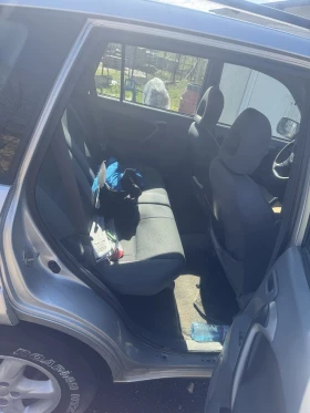Toyota Rav4, снимка 8 - Автомобили и джипове - 53660467