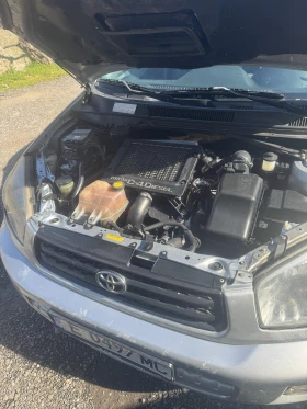 Toyota Rav4, снимка 11 - Автомобили и джипове - 53660467