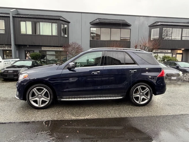Mercedes-Benz GLE 400 4MATIC AMG PACK* HARMAN KARDON* PANORAMA* KEYLESS*, снимка 4 - Автомобили и джипове - 53502617