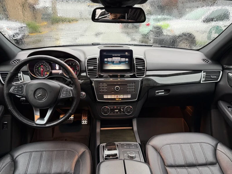 Mercedes-Benz GLE 400 4MATIC AMG PACK* HARMAN KARDON* PANORAMA* KEYLESS*, снимка 12 - Автомобили и джипове - 53502617