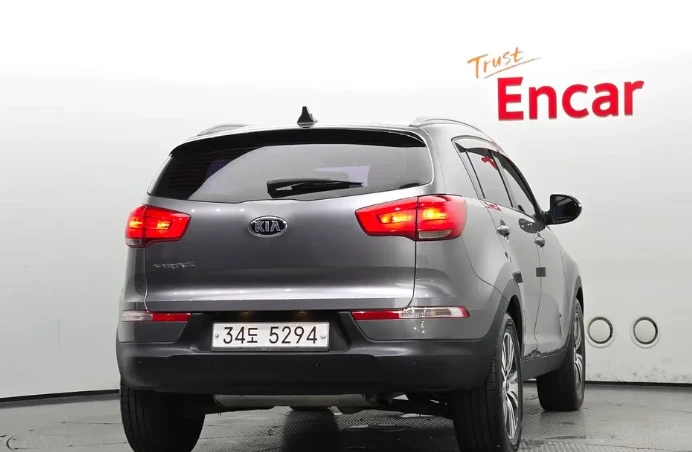 Kia Sorento 2.0 CRDi 4WD - изображение 4