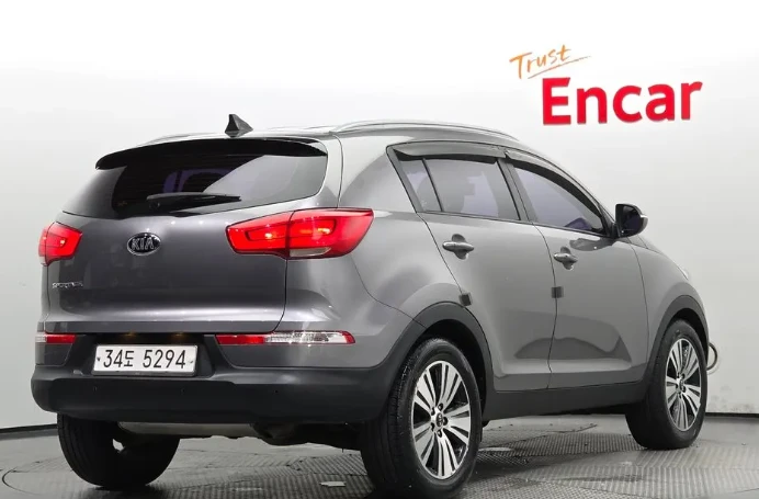 Kia Sorento 2.0 CRDi 4WD - изображение 2