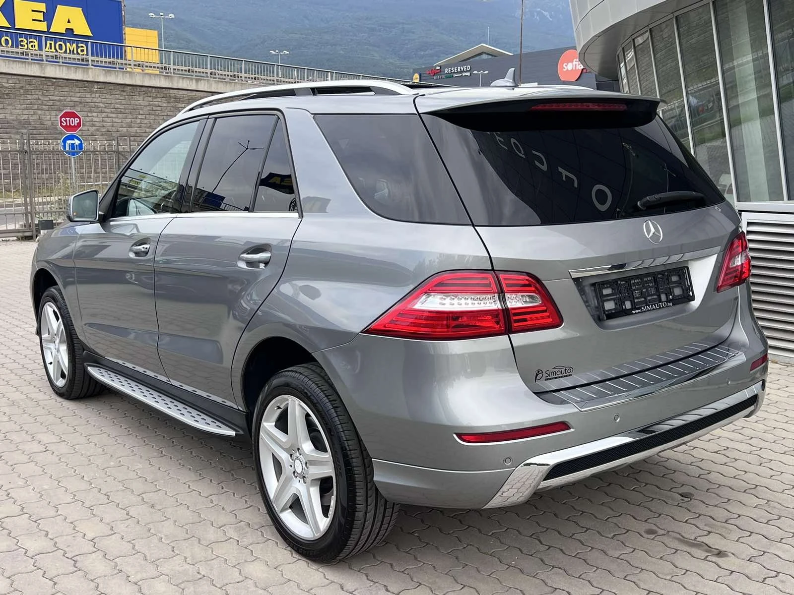 Mercedes-Benz ML 500 AMG, Панорама, Дистроник, Камери360, Обдухване - изображение 4