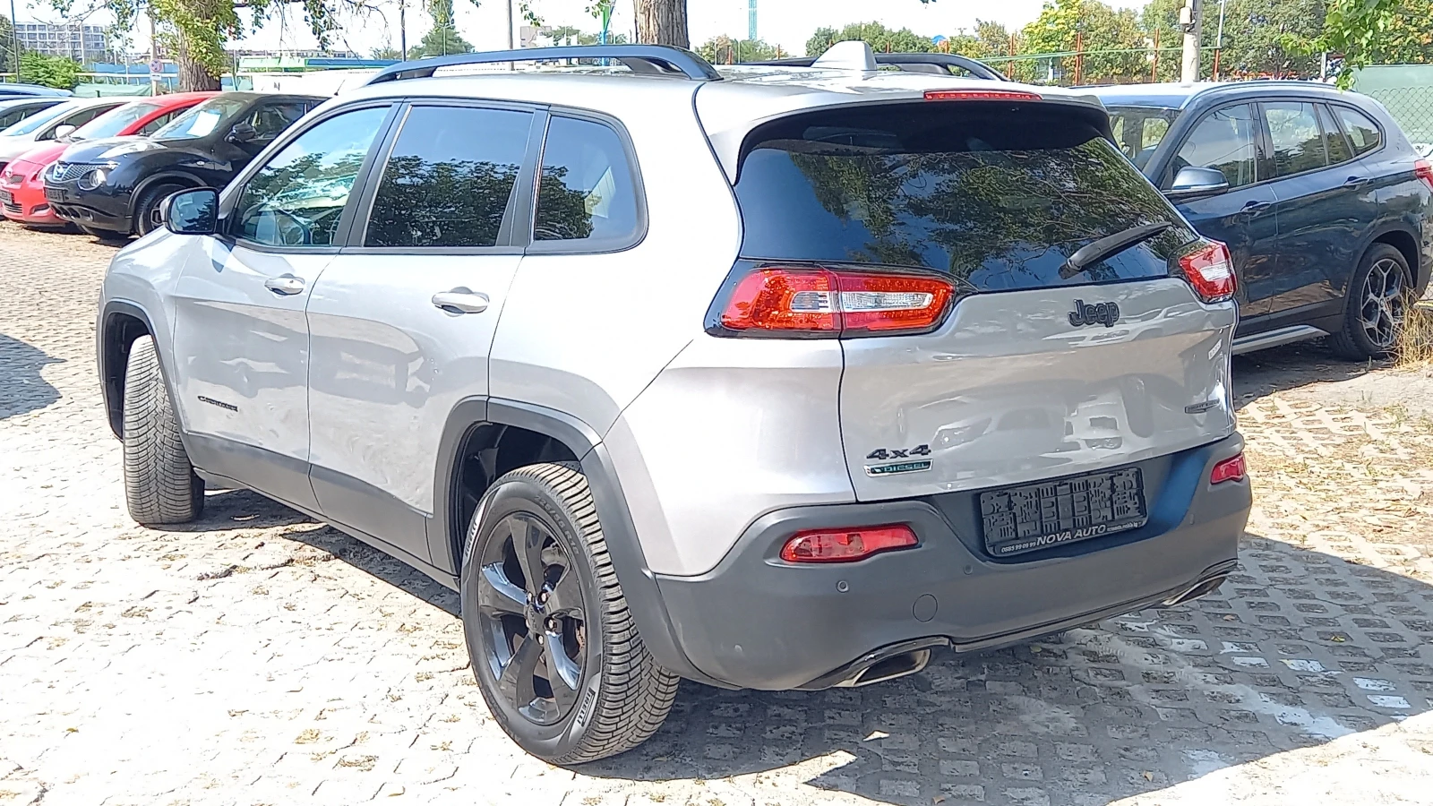 Jeep Cherokee 4Х4 2.2D-185кс  ИЗКЛЮЧИТЕЛНО СЕРВИЗ КНИЖК ОБСЛУЖЕН - изображение 4