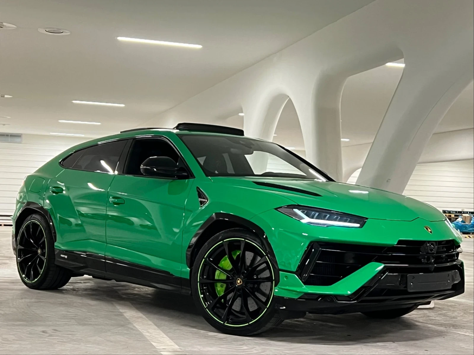 Lamborghini Urus НАЛИЧЕН - изображение 2