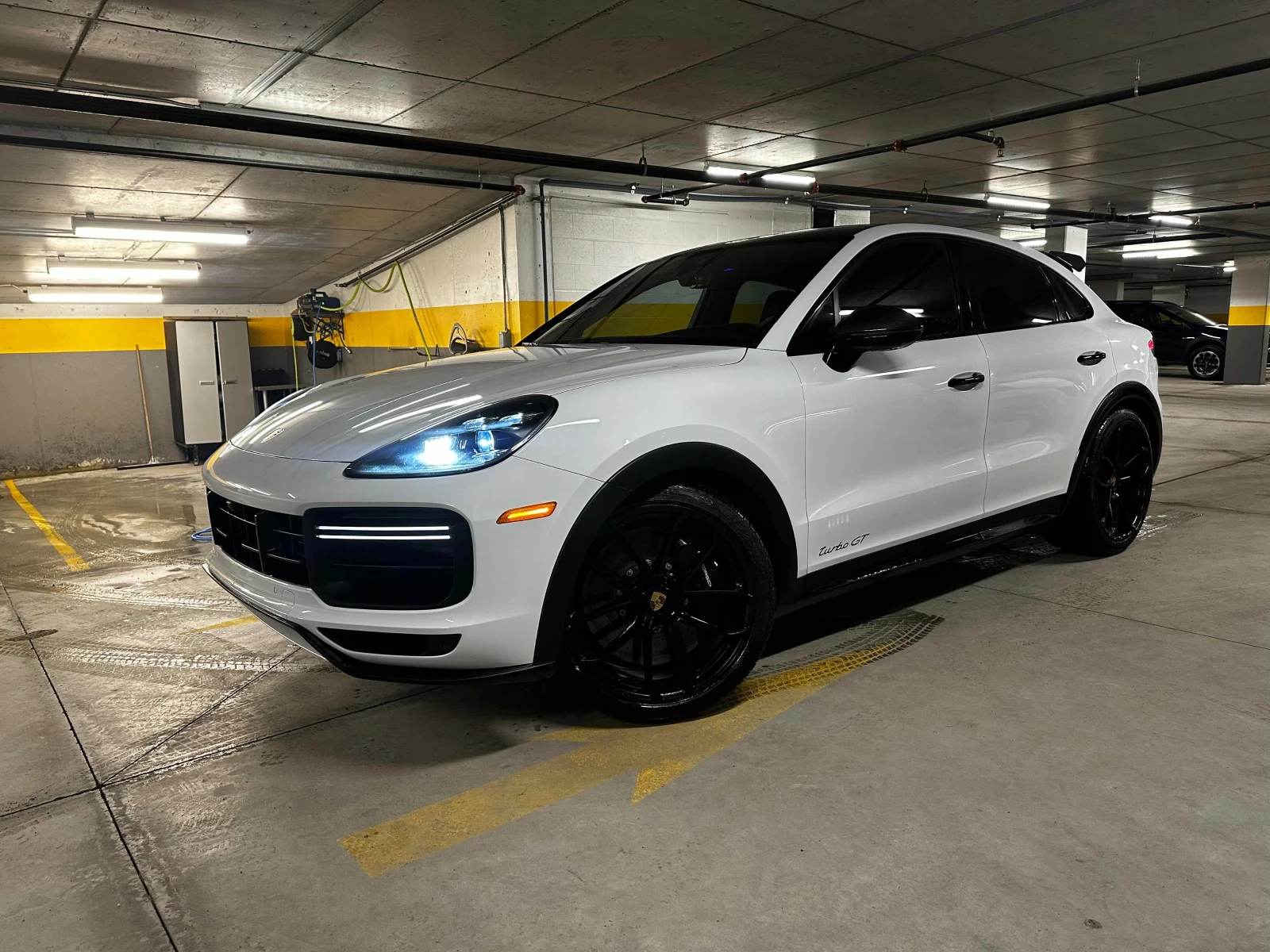 Porsche Cayenne Turbo GT-Chrono-Soft close-Burmester-Headup-Carbon