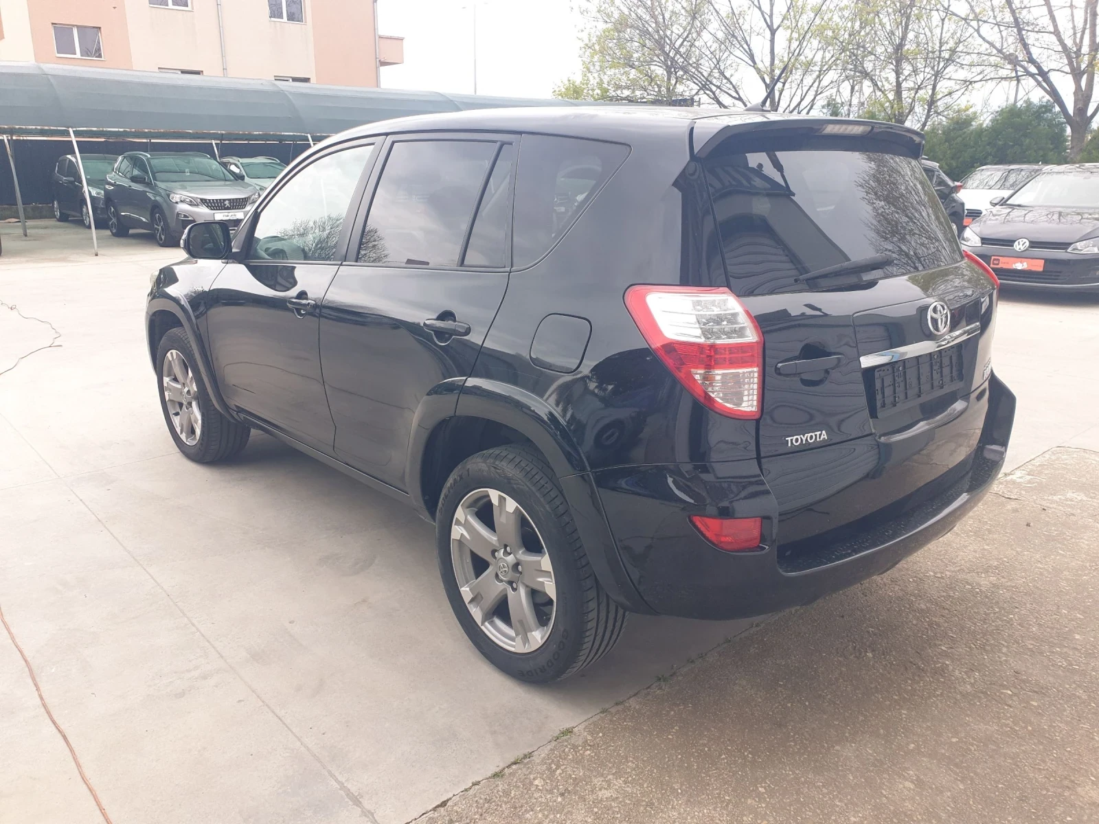 Toyota Rav4 2.2 4D4 150к с Crossover  4x4 Avtomat, снимка 5 - Автомобили и джипове - 54184143