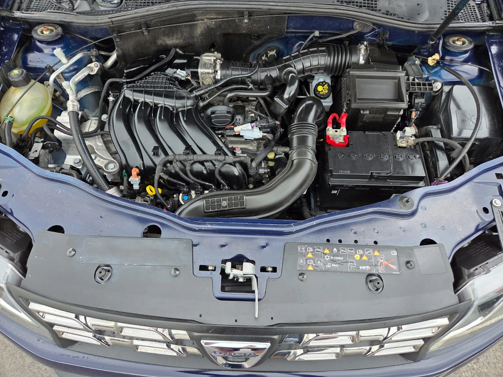 Dacia Duster 1.6 GPL, снимка 14 - Автомобили и джипове - 54736405