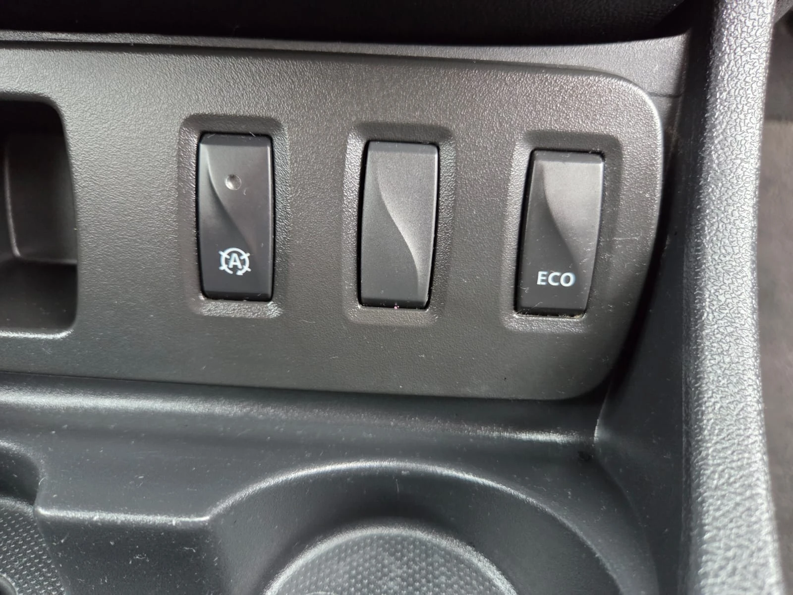 Dacia Duster 1.6 GPL, снимка 12 - Автомобили и джипове - 54736405