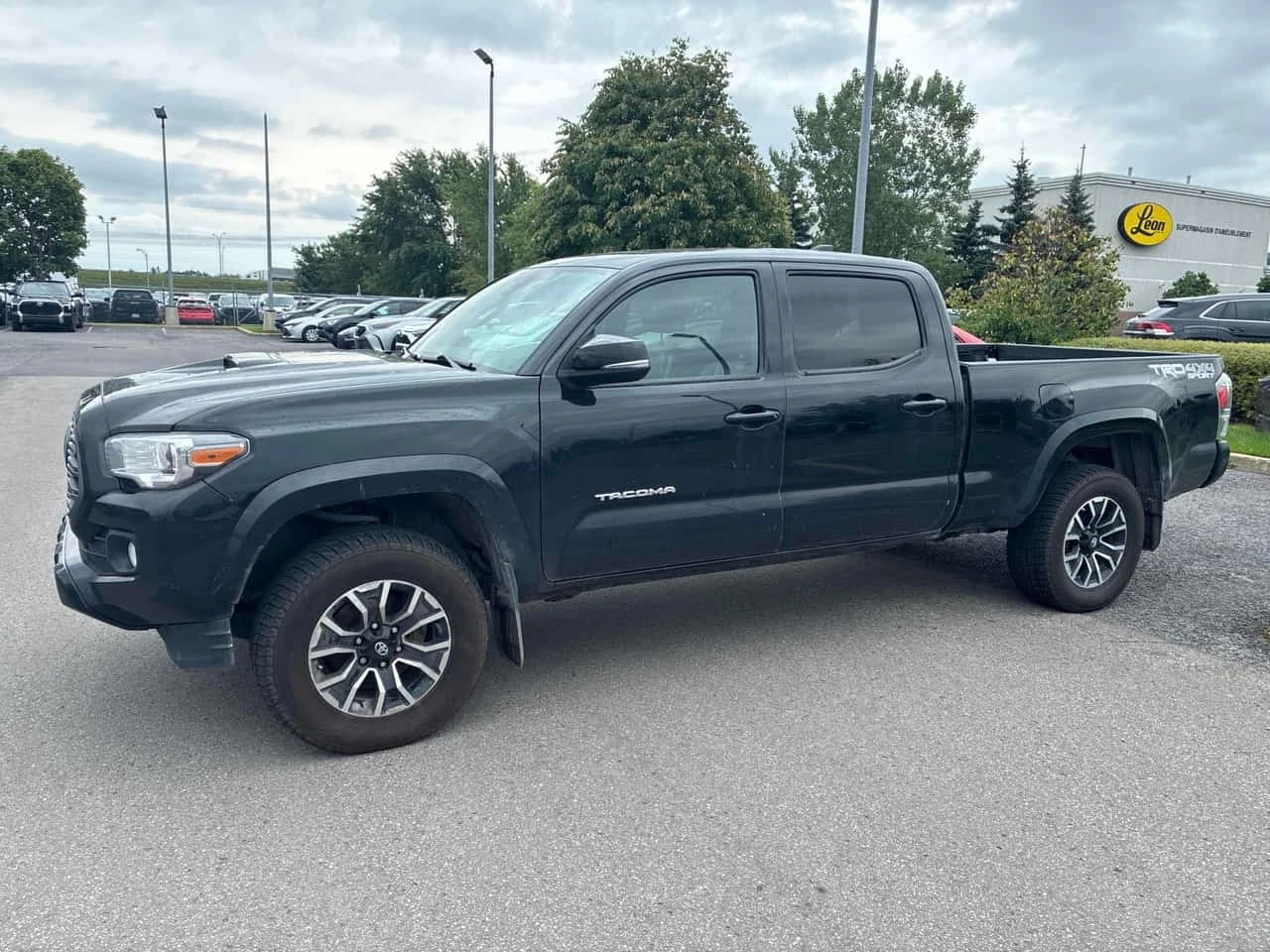 Toyota Tacoma * 4x4 Double Cab * CARFAX * ОПЦИЯ ЗА ФИНАНСИРАНЕ, снимка 2 - Автомобили и джипове - 55785313