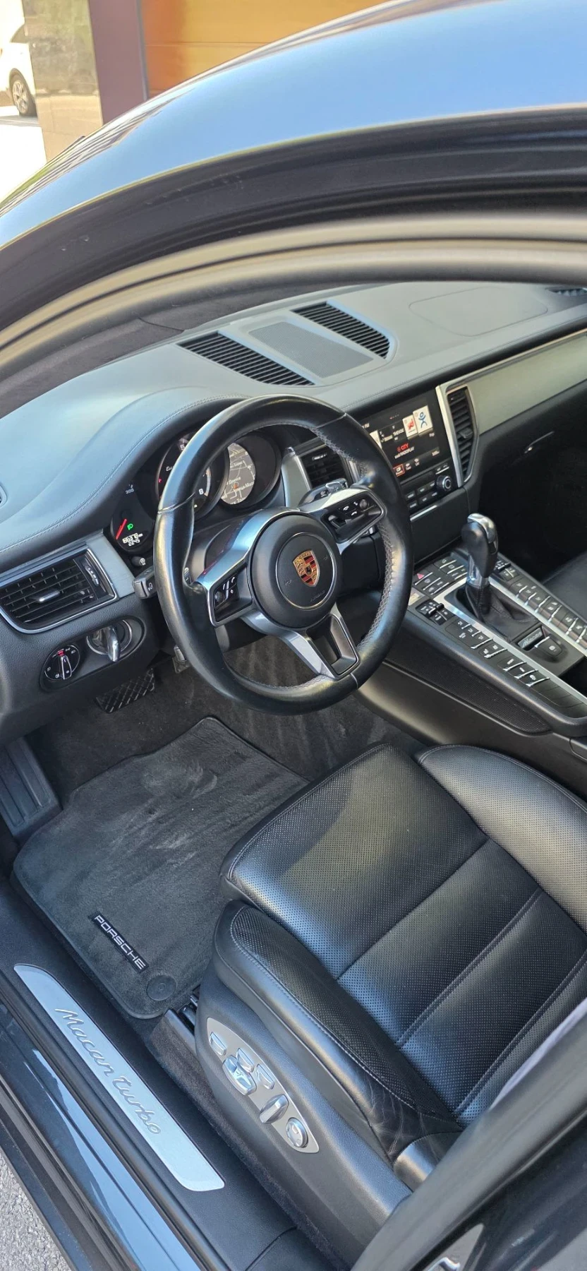 Porsche Macan Turbo, снимка 9 - Автомобили и джипове - 55980089