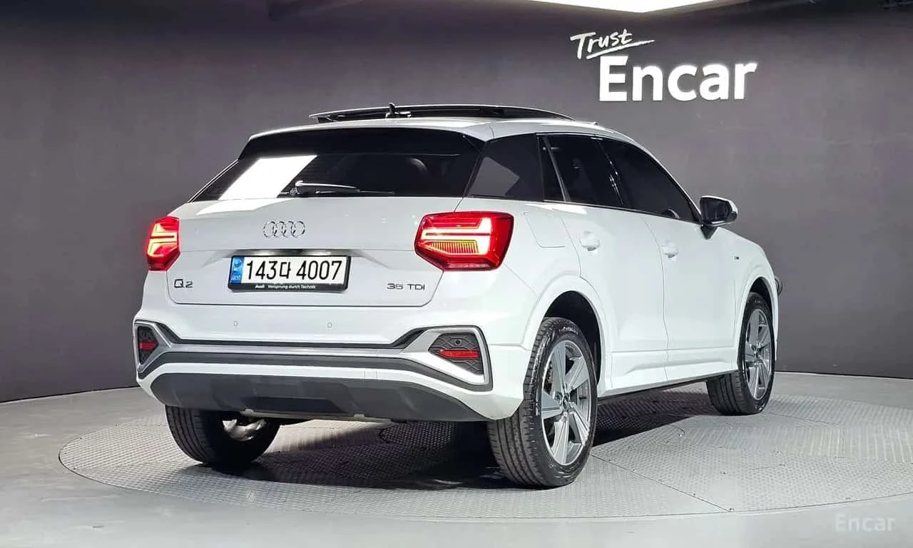 Audi Q2 * 35 TDI Premium * ФИНАНСИРАНЕ, снимка 2 - Автомобили и джипове - 56276155