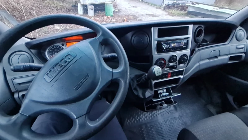 Iveco Daily 35s14v, снимка 3 - Бусове и автобуси - 48284501