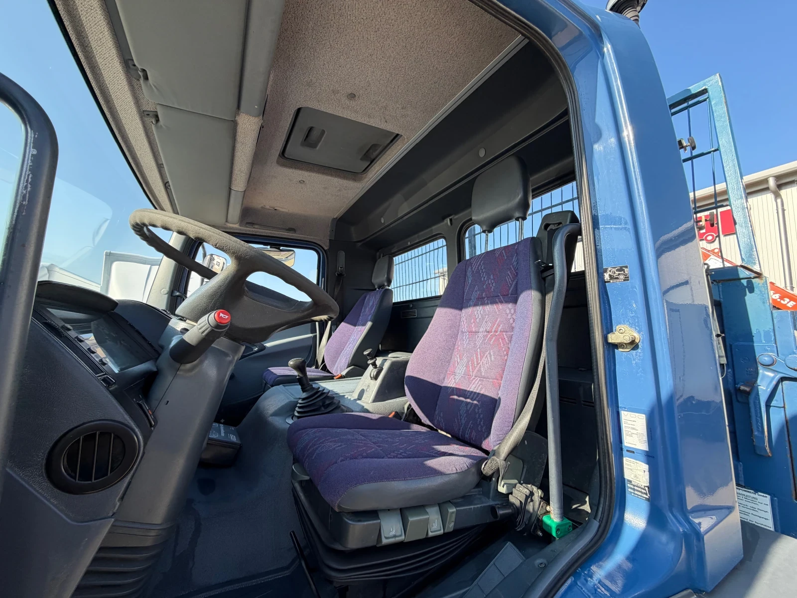 Mercedes-Benz Atego 1323!4X4!КРАН+ ЛЕБЕДКА!ТОП!, снимка 12 - Камиони - 55329380