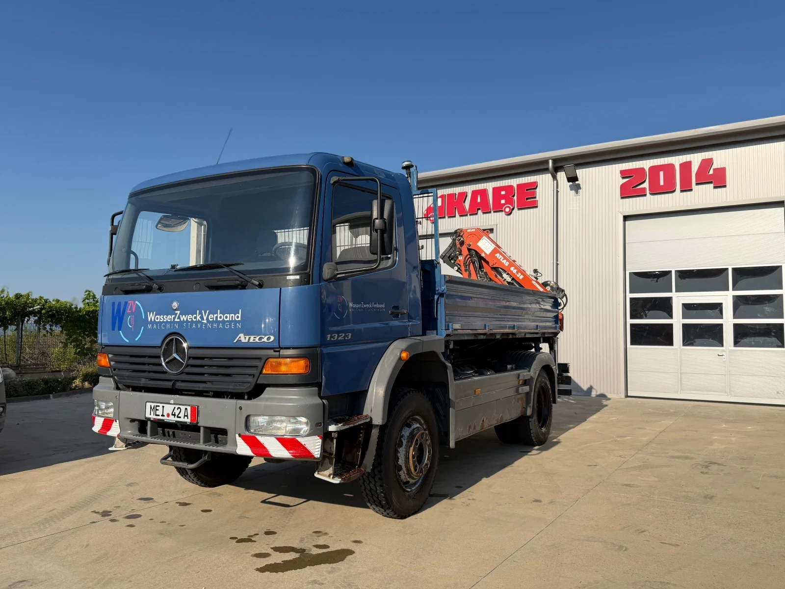 Mercedes-Benz Atego 1323!4X4!КРАН+ ЛЕБЕДКА!ТОП!, снимка 2 - Камиони - 55329380