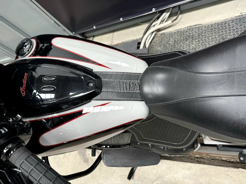 Indian Chieftain Dark Horse, снимка 6 - Мотоциклети и мототехника - 52133203