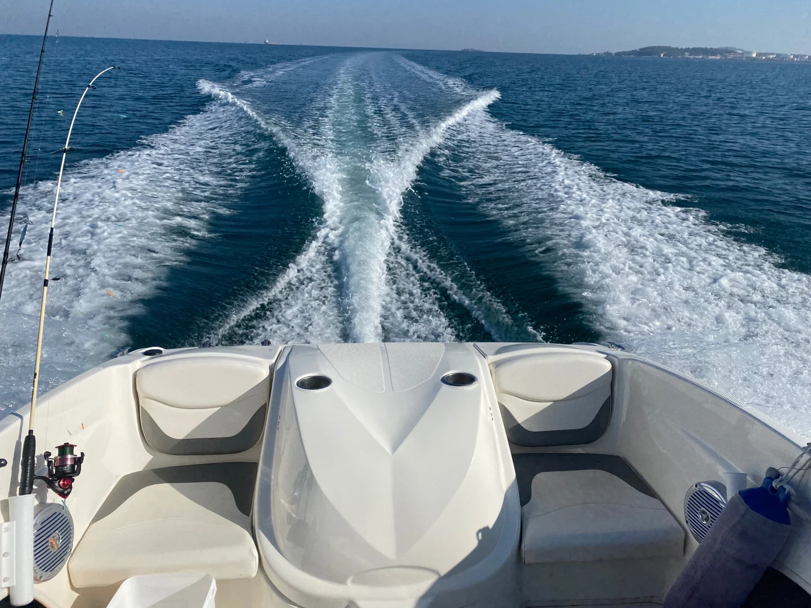 Моторна яхта Bayliner 175, снимка 5 - Воден транспорт - 54335870